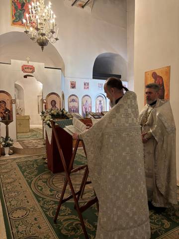 С Рождественским сочельником