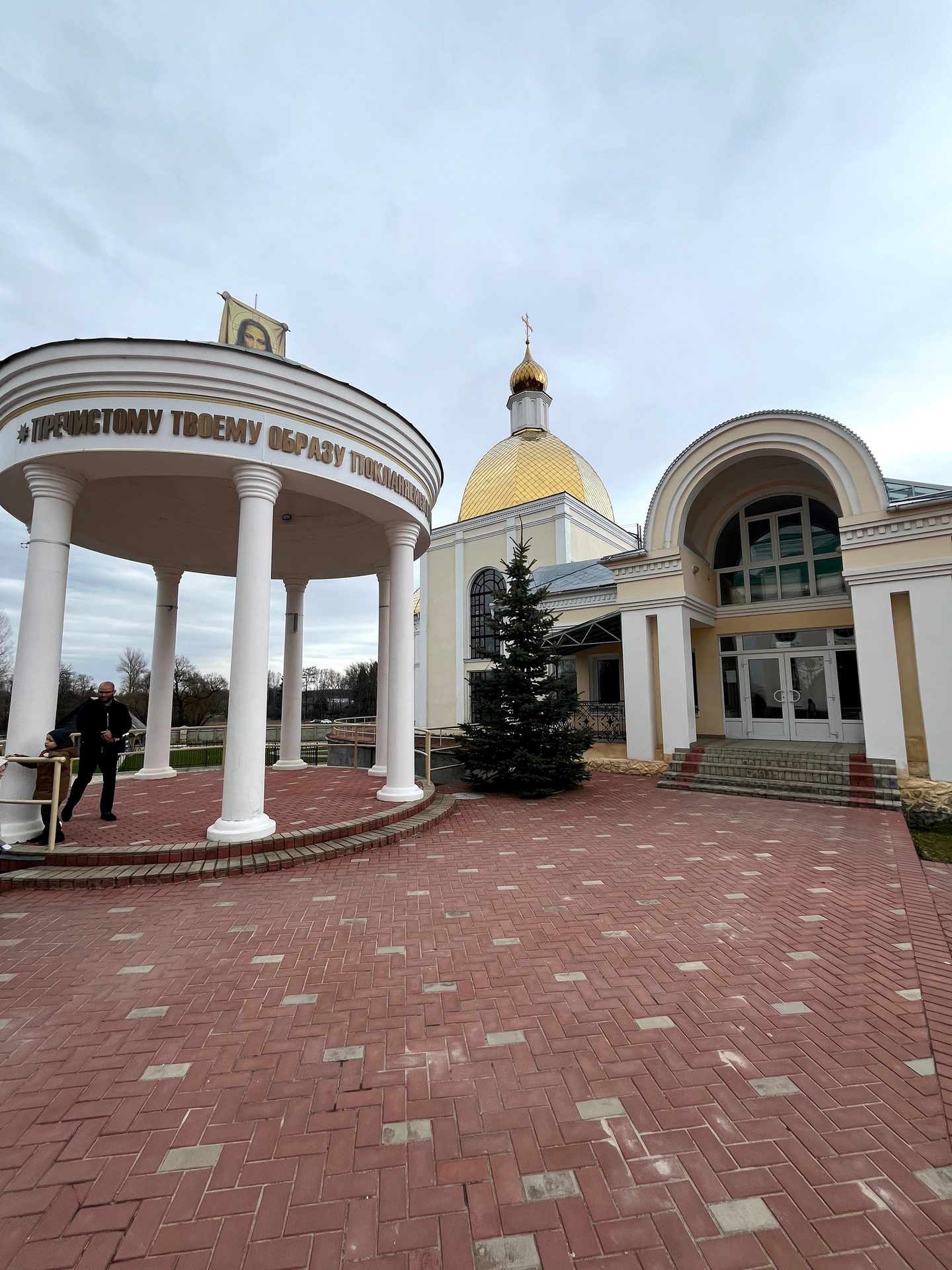 На обратном пути традиционно заехали в Клыково, Спаса Нерукотворного п