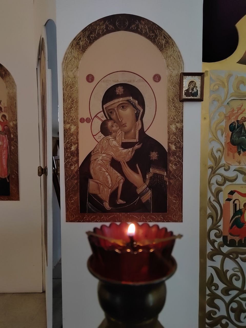 С праздником Феодоровской иконы Божией Матери