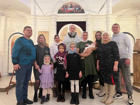В семье нашей прихожанки Анастасии родилась третья дочка, Машенька