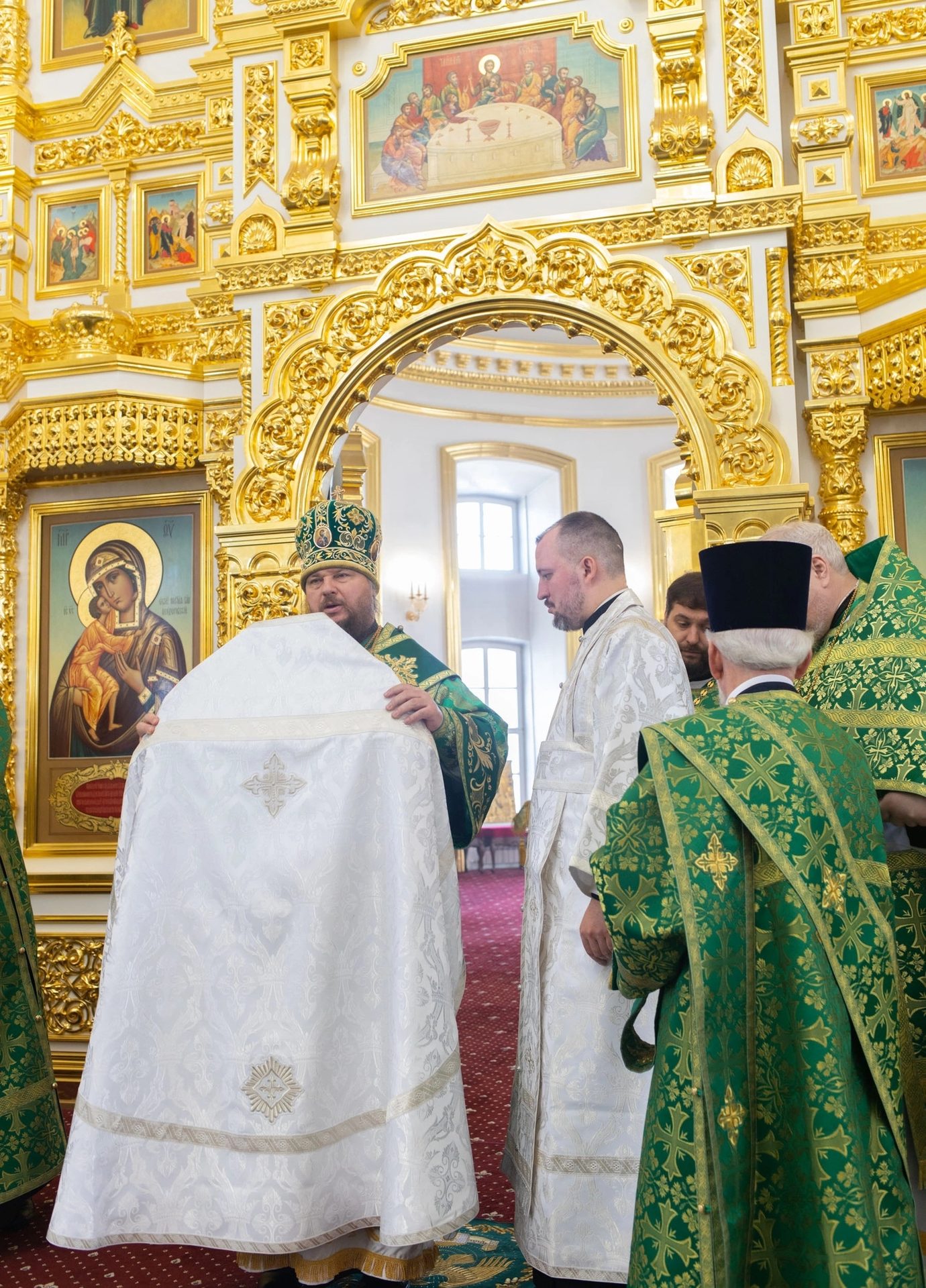 Рукоположение диакона Михаила во священника