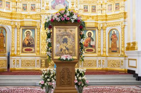 С праздником Феодоровской иконы Божией Матери