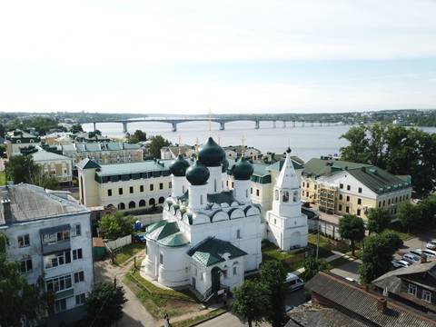 Дорогие братья и сестры