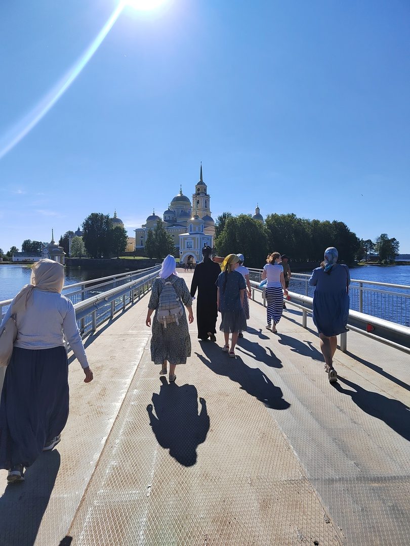 Нило-Столобенская пустынь: прибытие в монастырь