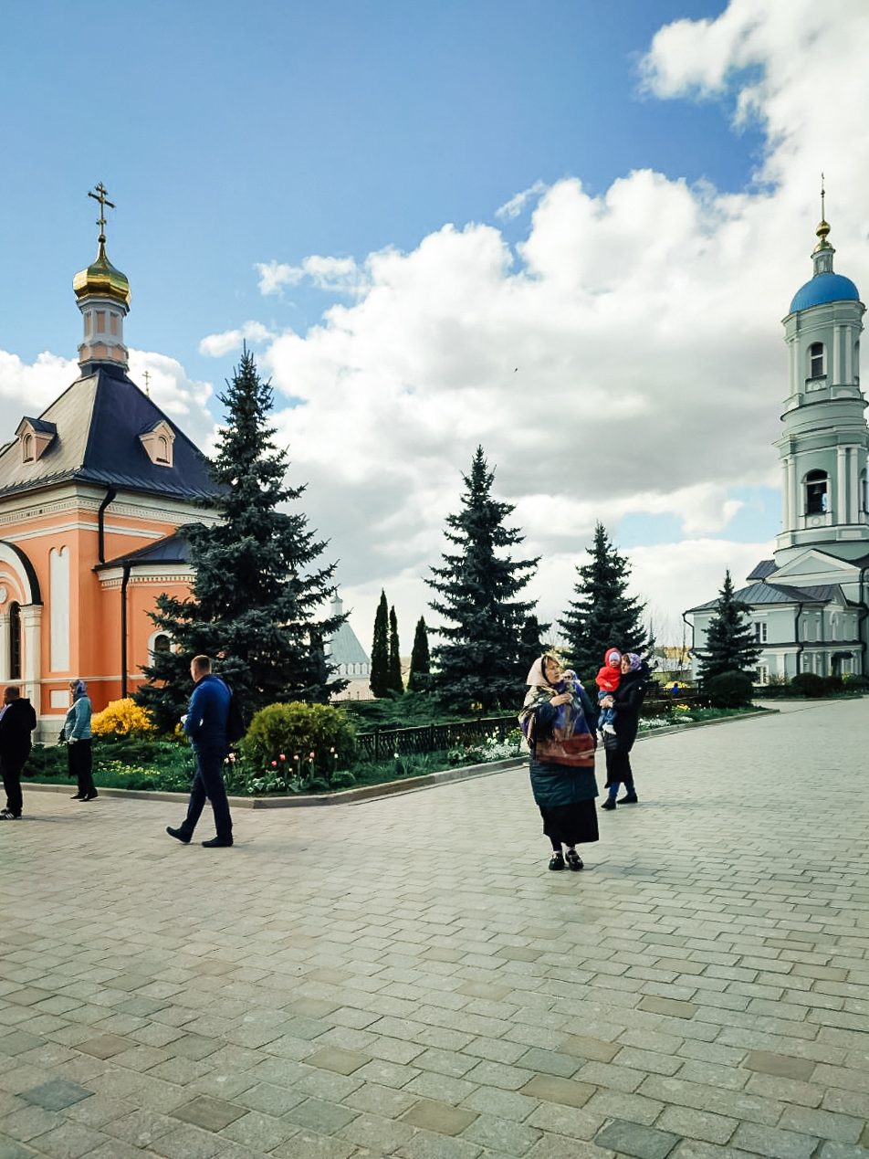 А мы добрались до Оптиной Пустыни