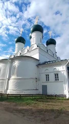 Сам БГ звонит в колокола