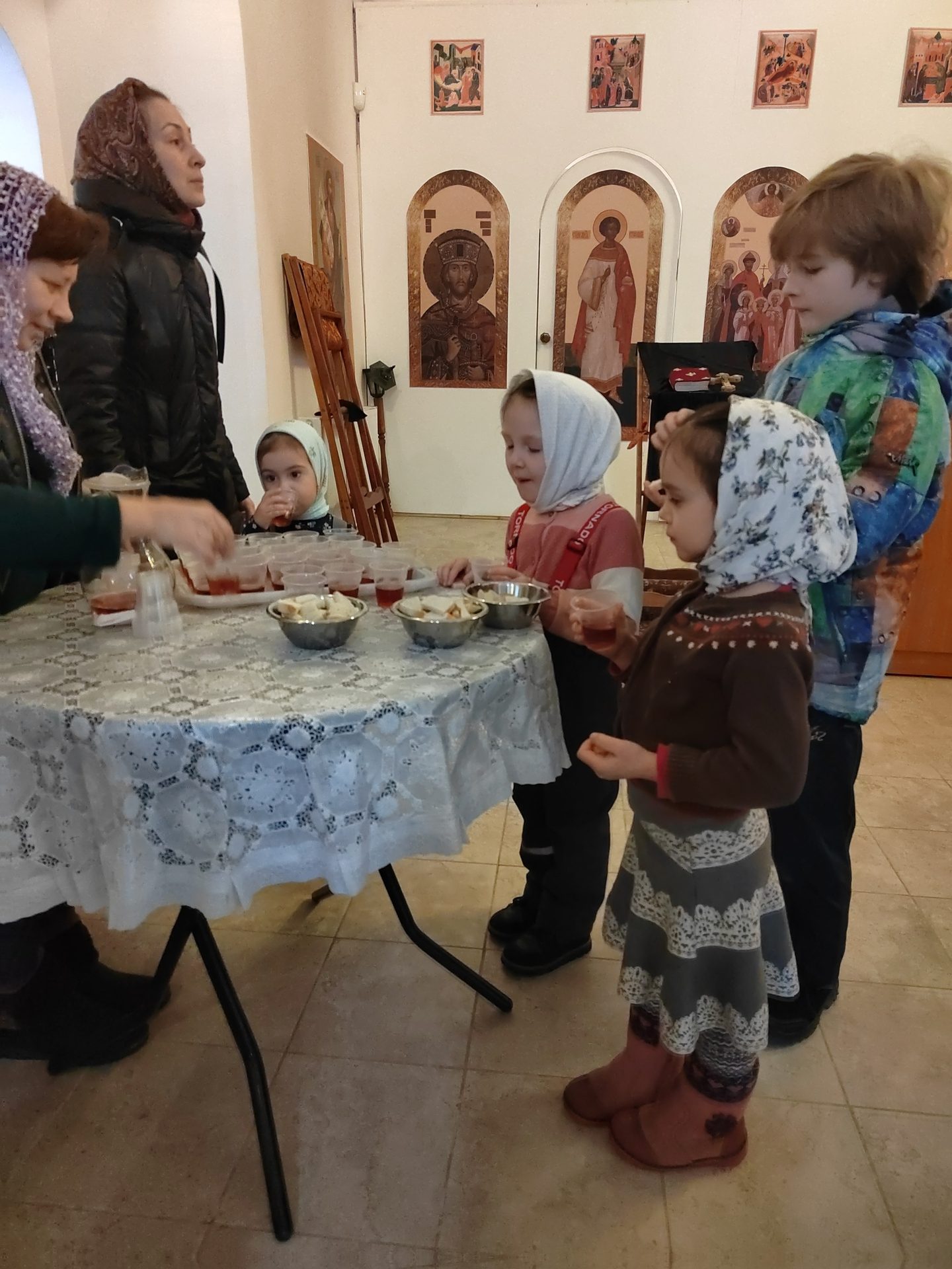 Поздравляем с праздником прославления Феодоровской иконы Божией матери