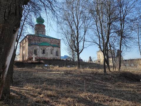 Поклонившись Животворящему Кресту Господню, отправились в Кострому Одн