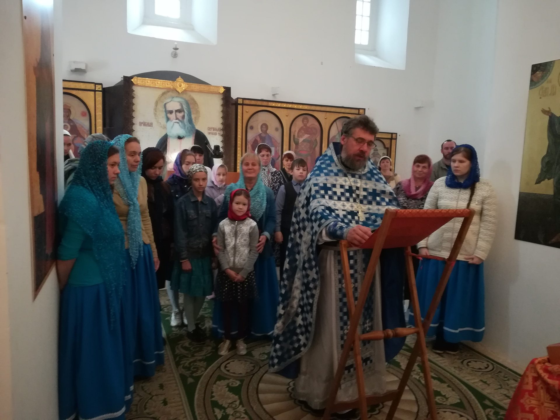 1 сентября. Божественная Литургия. Молебен о начале учебного года.