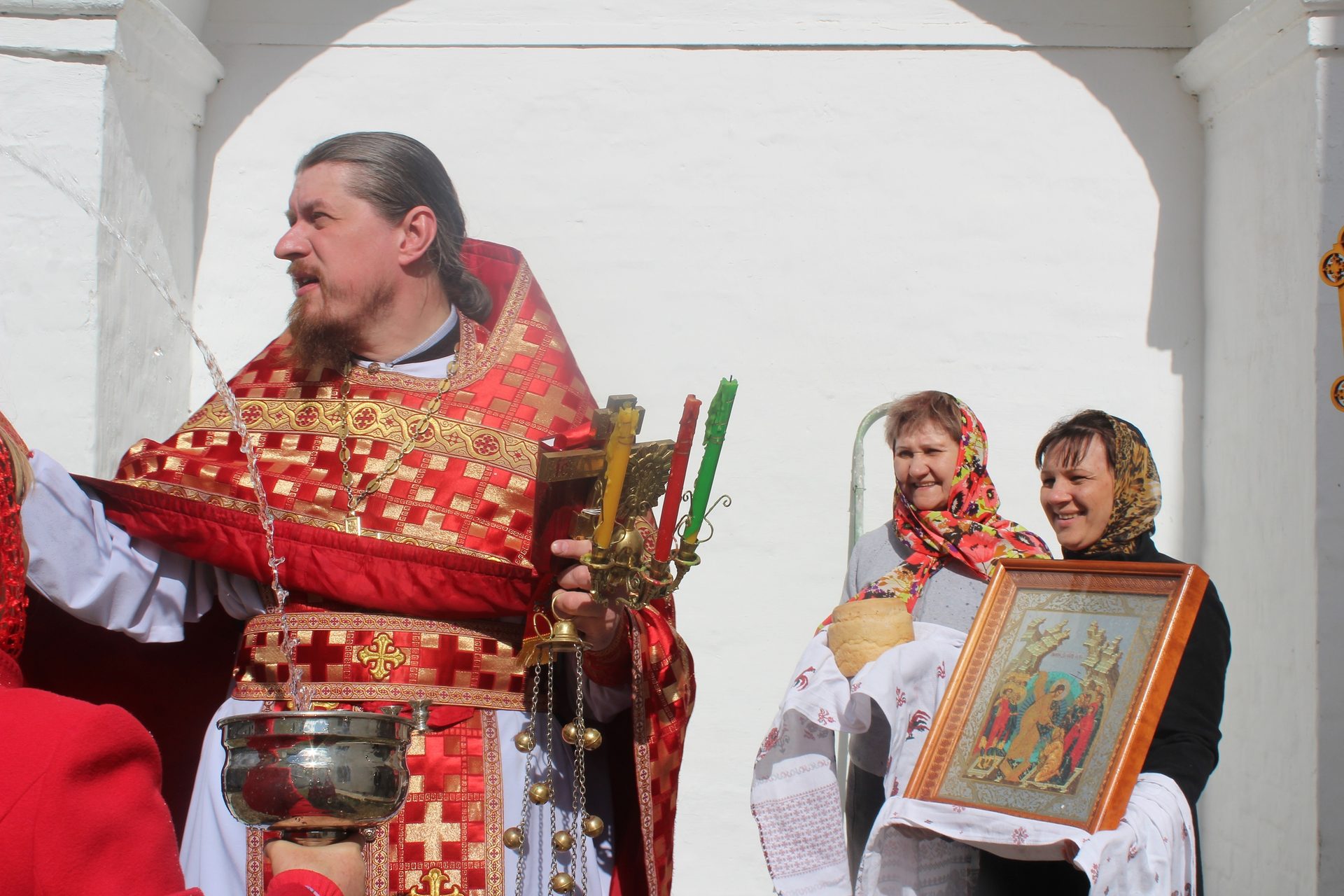 3 мая . Крестный ход.