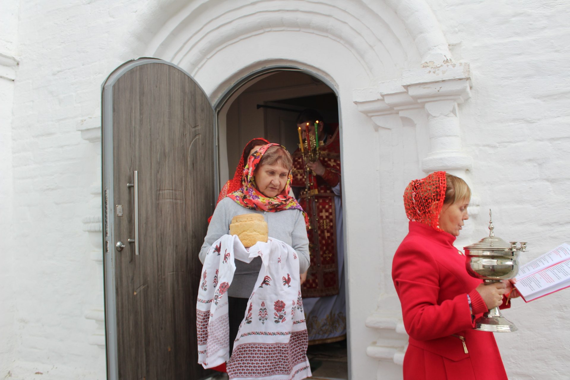 3 мая . Крестный ход.
