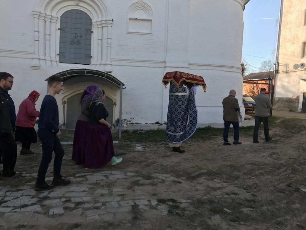 Чин погребения Плащаницы
