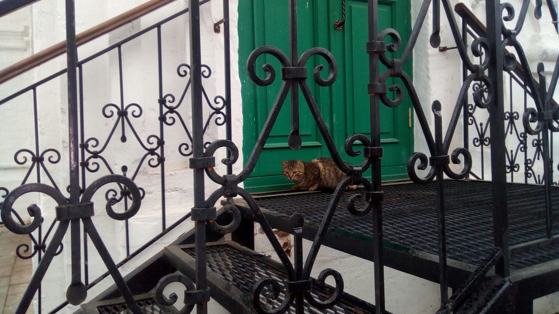 Прихожанин...