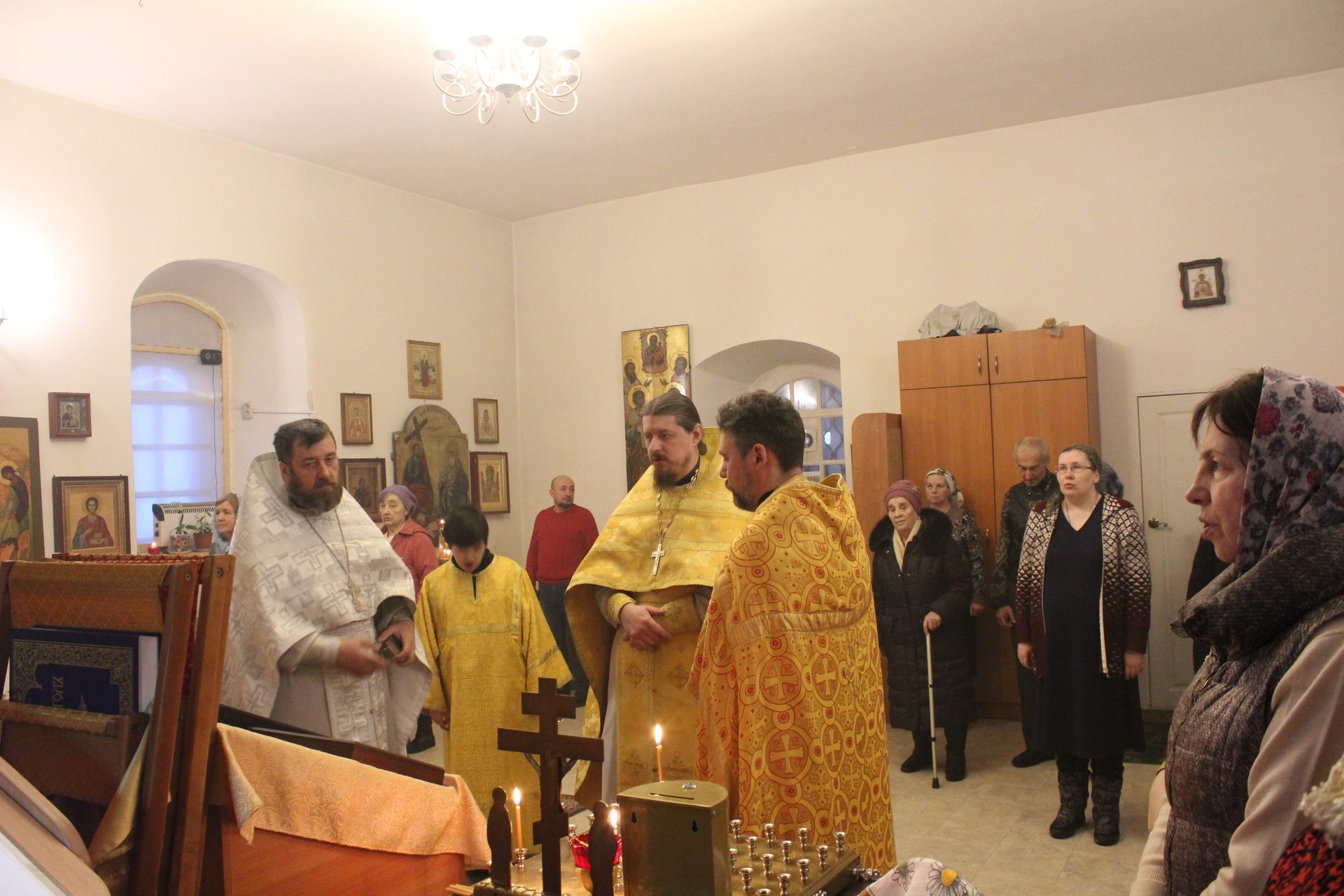 С праздником, любимый храм