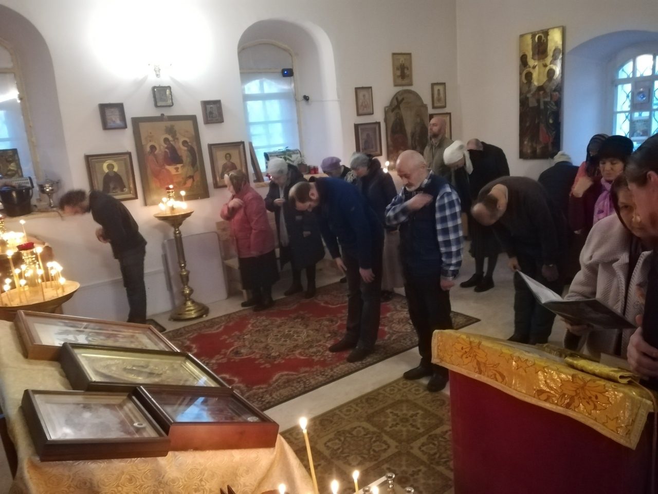 4 ноября. Казанской иконы Богородицы. Божественная Литургия.