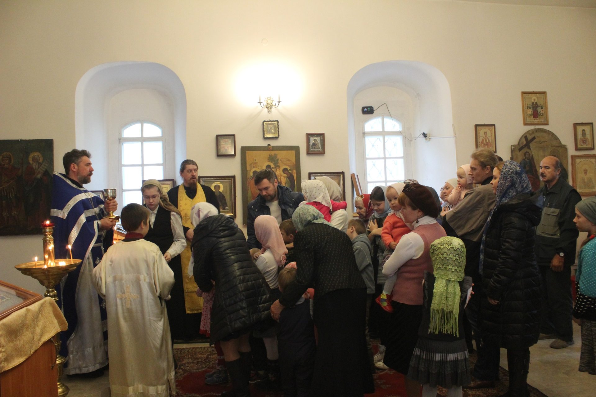 14 октября.ПОКРОВ ПРЕСВЯТОЙ БОГОРОДИЦЫ. Божественная Литургия.