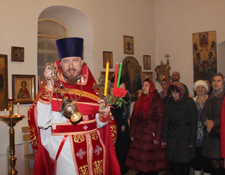 ХРИСТОС ВОСКРЕСЕ