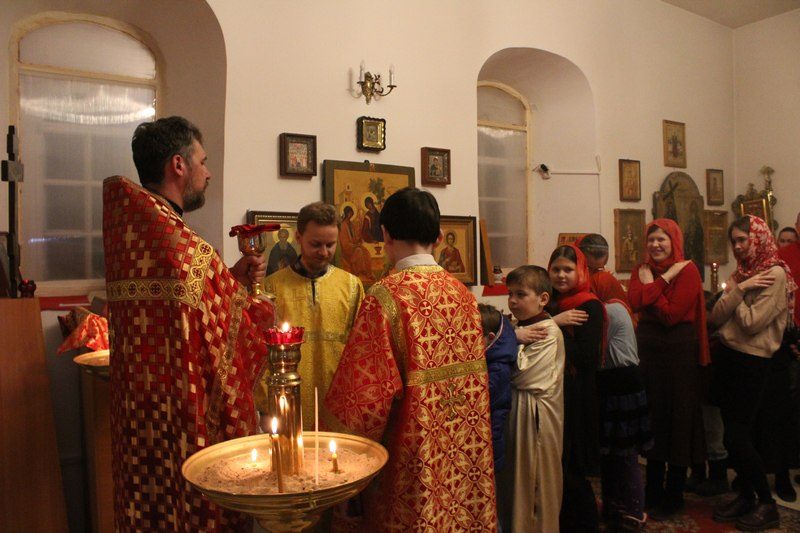 ХРИСТОС ВОСКРЕСЕ