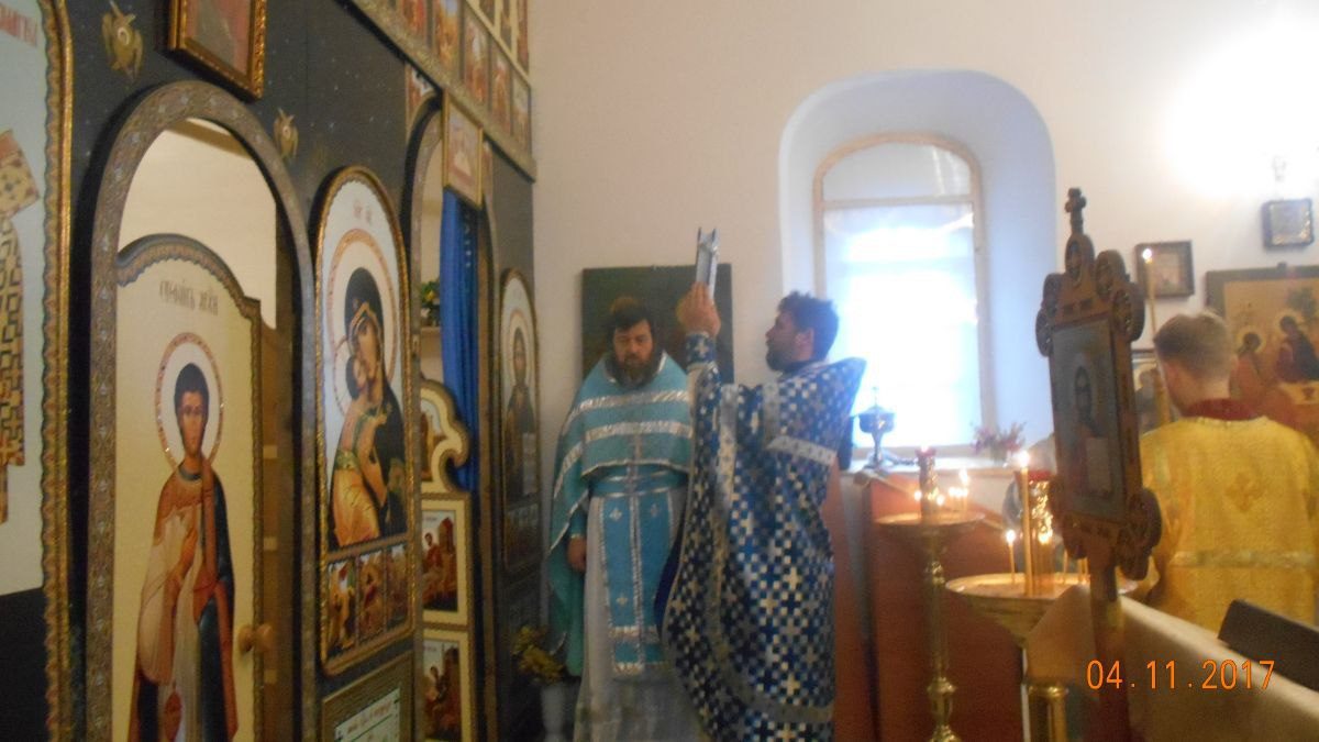 4 ноября. С праздником Казанской иконы Божией матери!