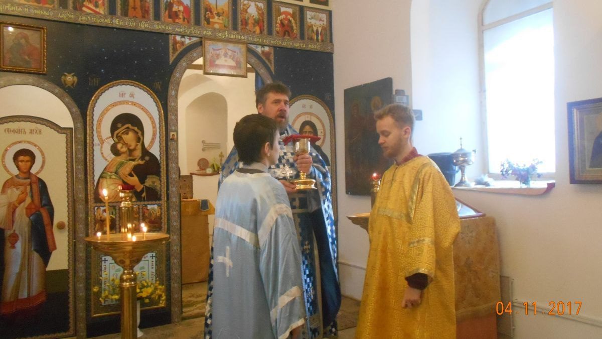 4 ноября. С праздником Казанской иконы Божией матери!