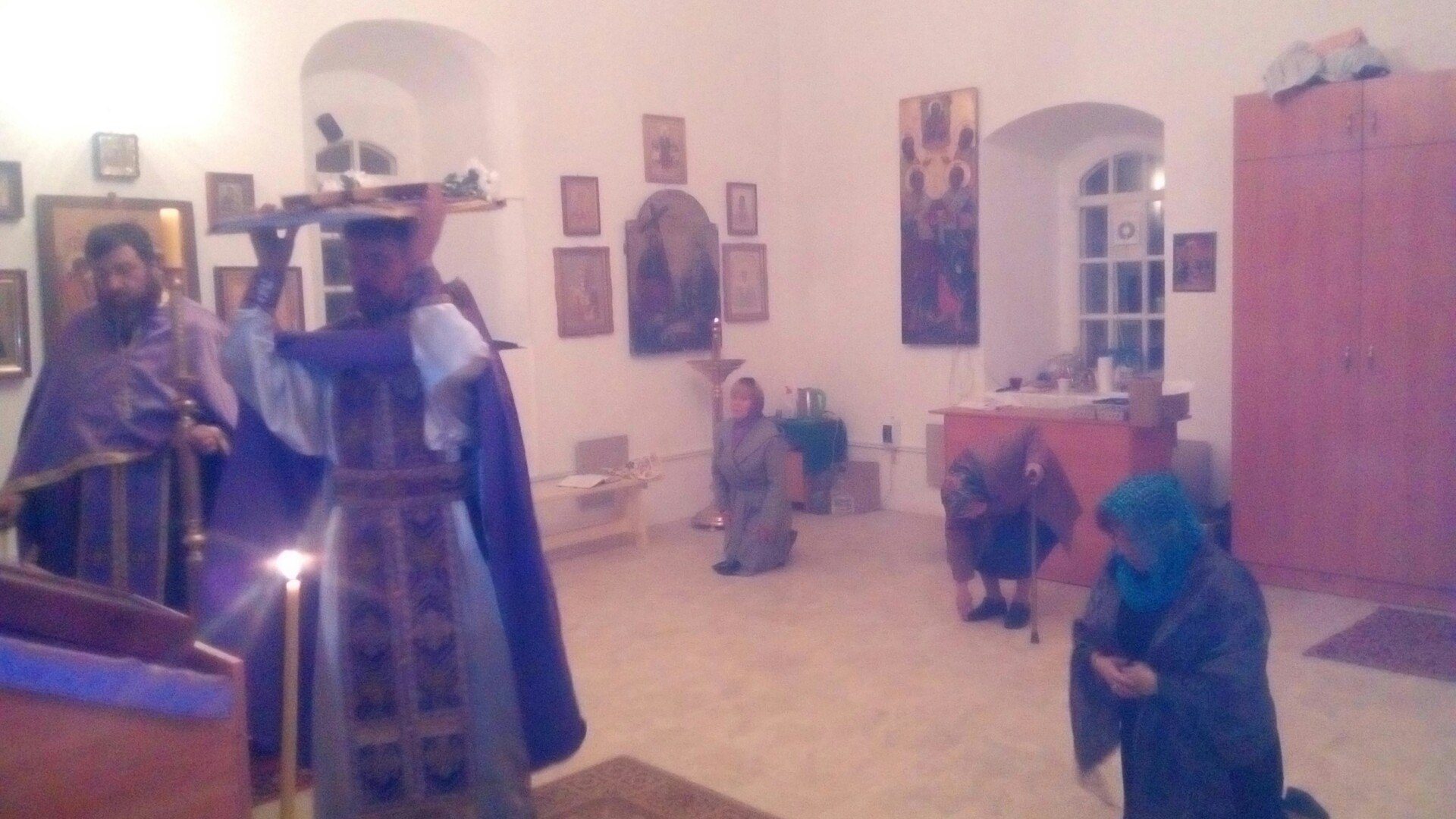 Всенощная под праздник Воздвижения Креста