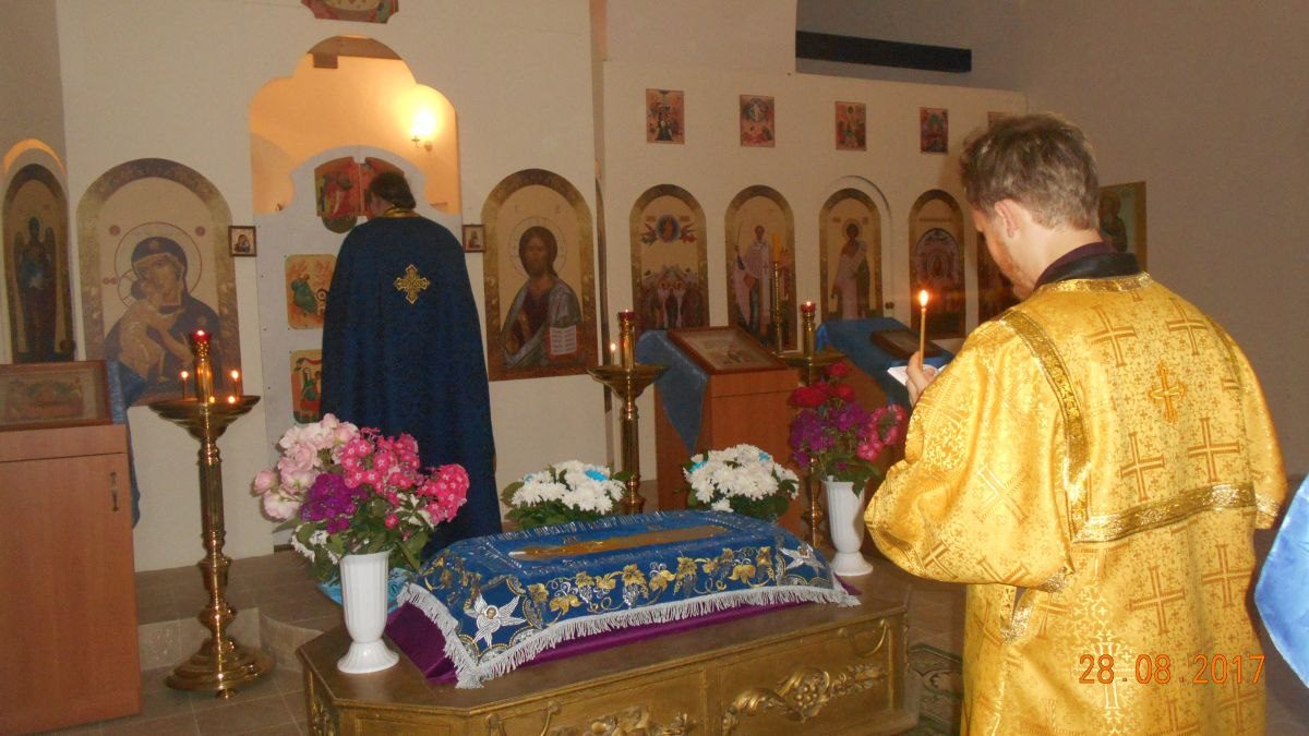 28 августа. Вечер. Чин погребения плащаницы Пресвятой Богородицы.