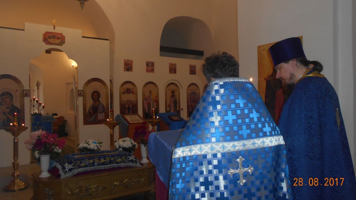 28 августа. Вечер. Чин погребения плащаницы Пресвятой Богородицы.