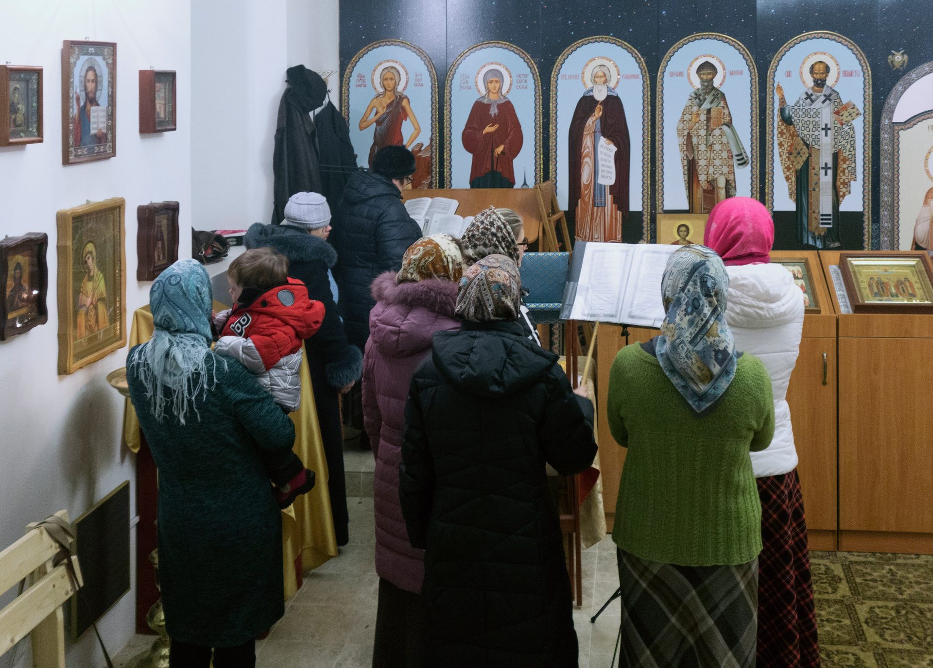Престольный праздник - память святителя Николая, архиепископа Мир Лики