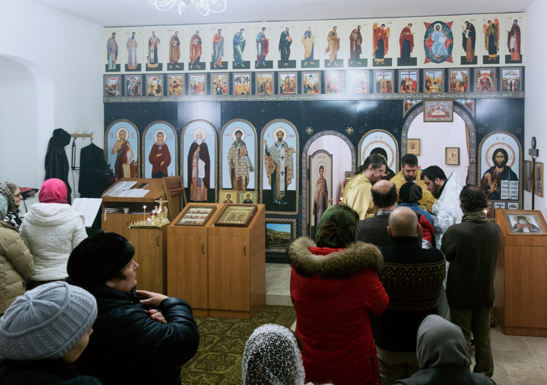 Престольный праздник - память святителя Николая, архиепископа Мир Лики