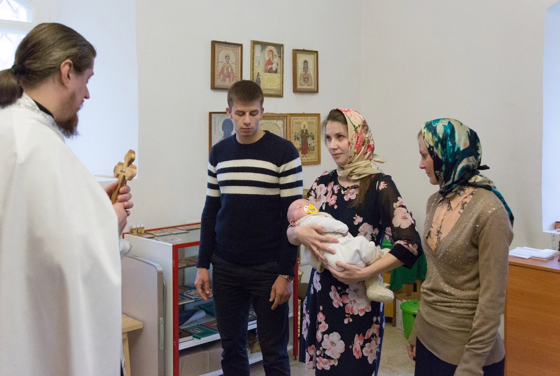 В субботу 22 октября в нашем храме состоялось крещение младенца