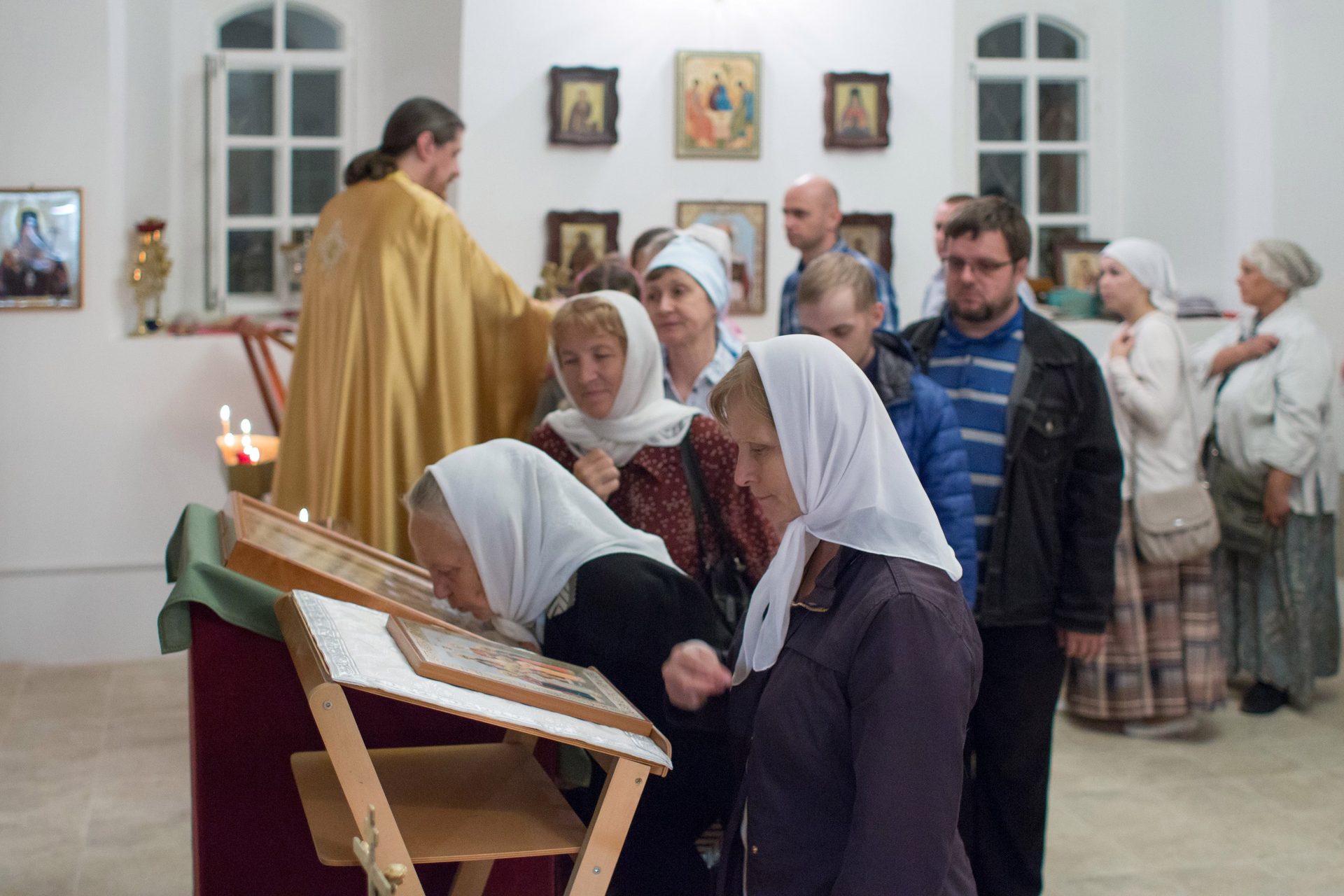 Ночное богослужение в день памяти святых царственных страстотерпцев, 17 июля 2016