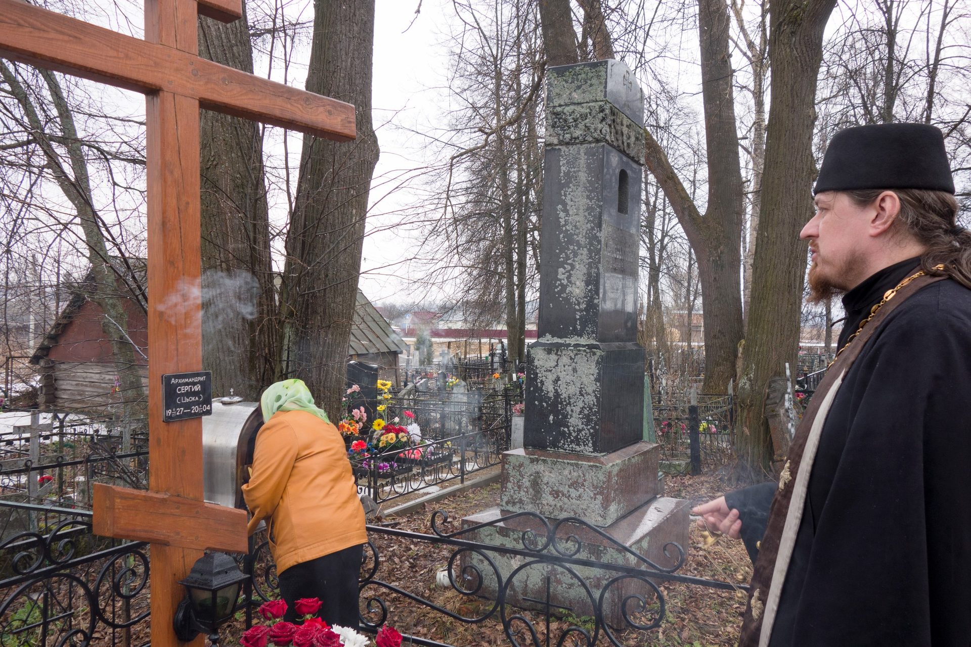 На могиле архимандрита Сергия (Цьока), 9 апреля 2016