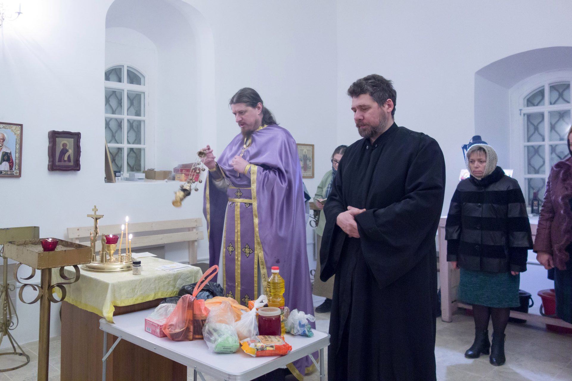 В Родительскую субботу 9 апреля в нашем храме была совершена Божествен