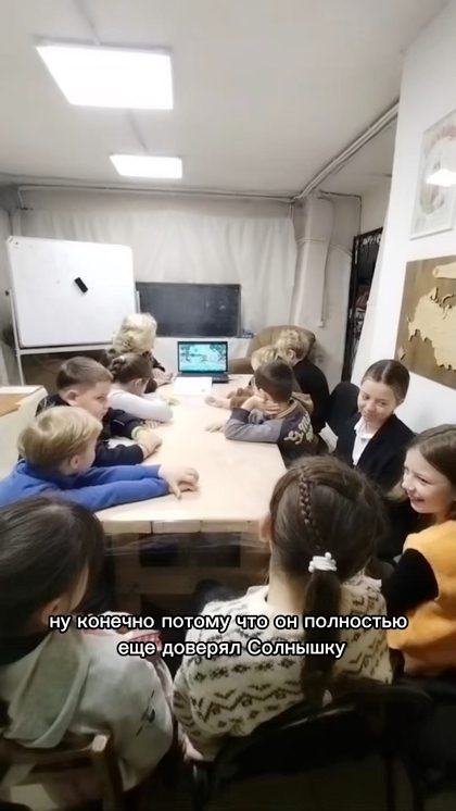 Заглянули в гости посмотреть как учится наша #Пасхалица 🐞